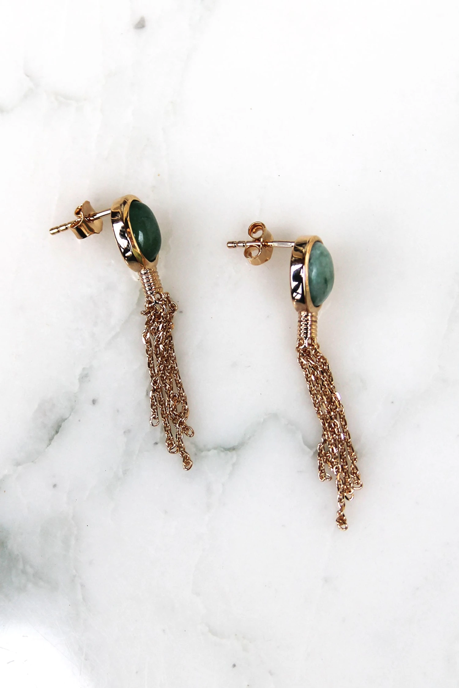 Boucles D'oreilles Pendantes Kuta - Plaqué Or Et Aventurine 4 Boucles D'oreilles Pendantes Kuta - Plaqué Or Et Aventurine – Image 4