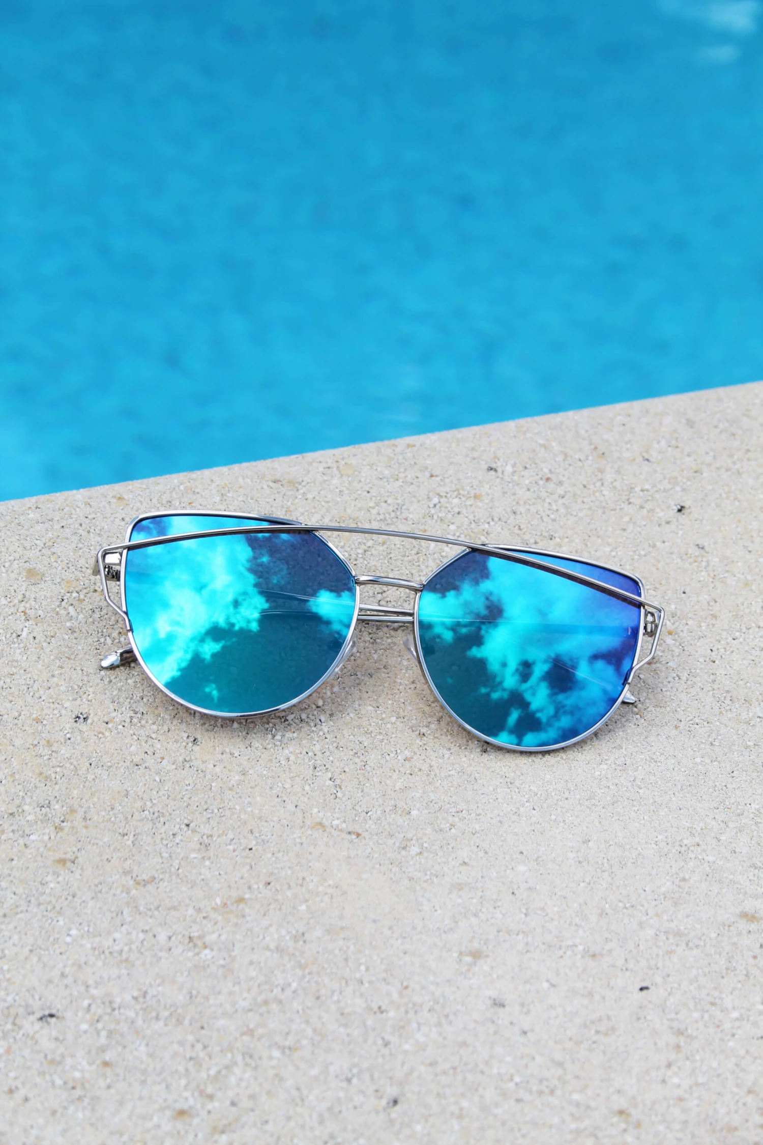 Lunettes De Soleil Sunshine Of Your Love - Bleu 1 Lunettes De Soleil Sunshine Of Your Love - Bleu